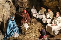 Žive jaslice - Božična skrivnost v jami Pekel