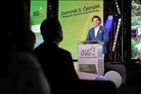 ZA DOMINIKA S. ČERNJAKA JE SLOVENIJA DEŽELA 5* NARAVE IN 5* LJUDI